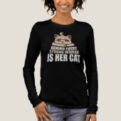 強い女性の背後には猫がいる おかしい引用 トライブレンドＴシャツ (正面)