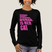 強い女性の裏には猫がいる おもしろ引用 トライブレンドＴシャツ (正面)