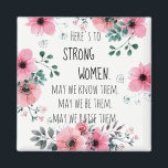 強い女性引用文ピンクフローラ卒業ギフト マグネット<br><div class="desc">美し感動的い水色ピンクと灰色のフローラデザインに囲まれた'強い女性に'引用文。卒業式のための美しい記念品ギフトアイディアまたはあなたの人生の任意の女性/女の子に小さな愛を送信する。また、素敵な贈結婚り物、記念日の贈り物、誕生日の贈り物、花嫁の贈り物をする。女祝国際的の日!</div>