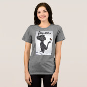 強い美しい女性のシルエット タイポグラフィ トライブレンドTシャツ (正面全面)