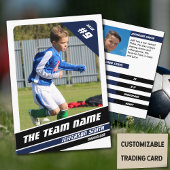 強い青の白でサッカー選手のトレーディングカード コーリングカード