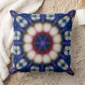 強い風変わり青と赤のグラデーションを持つ万華鏡のように千変万化するパターン クッション (ブランケット)