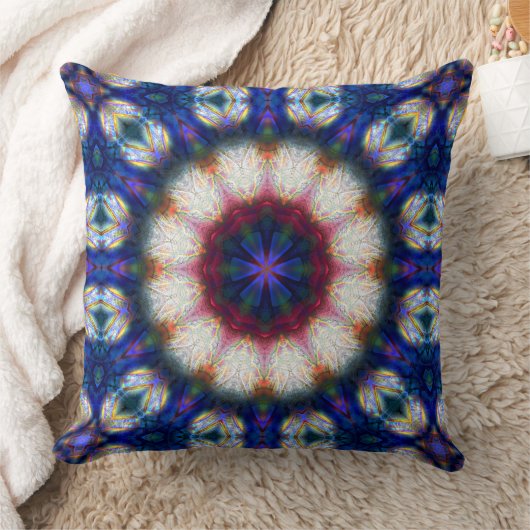 強い風変わり青と赤のグラデーションを持つ万華鏡のように千変万化するパターン クッション (ブランケット)