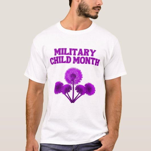 強くて強い – 軍隊の子供の月 Tシャツ (正面)
