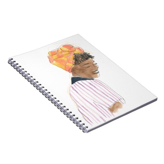 強くて美しい女性が笑顔 ノートブック (右側)