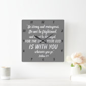 強く、勇気があるジョシュアの1:9の聖書の詩があって下さい スクエア壁時計 (ホーム)