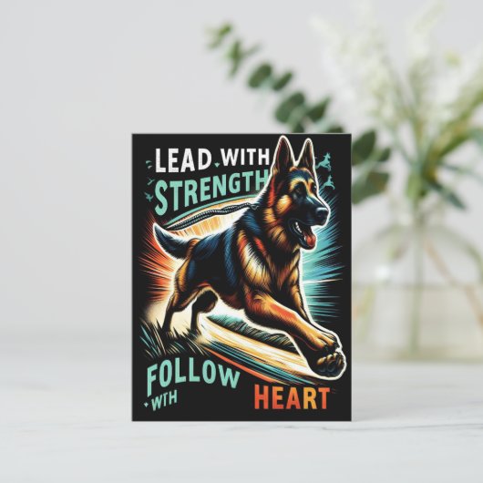 強さとハートで跳躍するドイツの羊飼い ポストカード (スタンド正面)