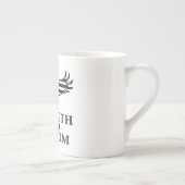 強さと自由 ボーンチャイナマグカップ (右)