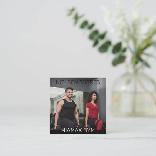 強さカーディオジムフィットネスパーソナルトレーナー スクエア名刺 (スタンド正面)