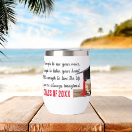 強はっきりした力で熱ワインのタンブラー