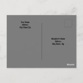 強力でキノコの犬のパパかわいい白い子犬を抱く ポストカード (裏面)