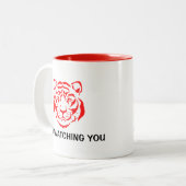 強力なタイガー顔レッドイメージおもしろい引用文 ツートーンマグカップ (正面左)