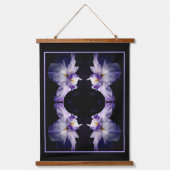 強烈な日本のアイリスフラワークローズアップ抽象芸術 吊り下げ型タペストリー (正面)