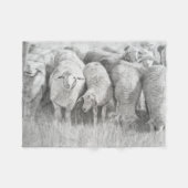 当歳のヒツジ フリースブランケット (正面(横))