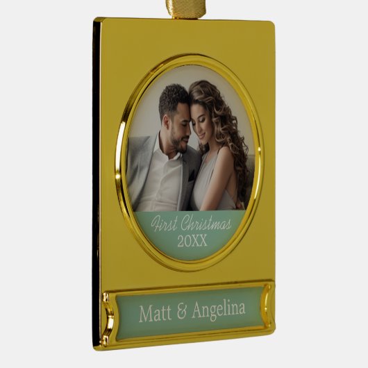 当社の初めてのクリスマス写真結婚-'または婚約 ゴールドプレートバナーオーナメント (右)
