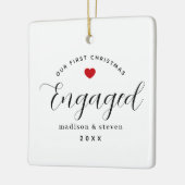 当社の初めてのクリスマス婚約したスクリプト赤いハート名 セラミックオーナメント (左)