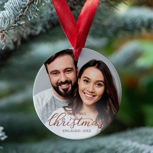 当社の初めてのクリスマス婚約したバラ金ゴールドスクリプト オーナメント