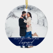 当社の初めてのクリスマス婚約したフォトブルー セラミックオーナメント (正面)
