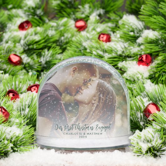 当社の初めてのクリスマス婚約したモダン写真 (クリスマス)