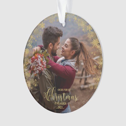 当社の初めてのクリスマス婚約した写真オーナメント オーナメント (正面)