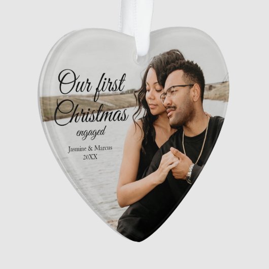 当社の初めてのクリスマス婚約した写真ハート オーナメント (正面)