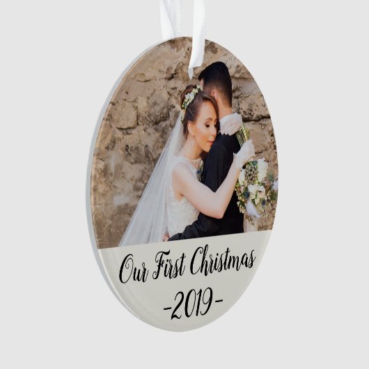 当社の初めてのクリスマス結婚したのカスタマイズ オーナメント (正面)