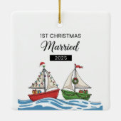 当社の初めてのクリスマス結婚した2025 | 可愛航海のい セラミックオーナメント (裏面)