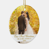 当社の初めてのクリスマス結婚の写真金ゴールドスクリプト セラミックオーナメント (右)