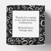 当社の文字: 50誕生日乱数ブラック/ホワイト フェイバーボックス (上部)