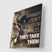 当選者がチャンスを奪うやる気を起こさせる- スクエア壁時計 (傾斜)