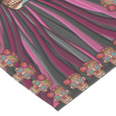 彫られた木製のルック砂糖スカルとフローラクラウン ショートテーブルランナー (コーナー)