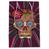 彫られた木製のルック砂糖スカルとフローラクラウン ミディアムペーパーバッグ (正面)