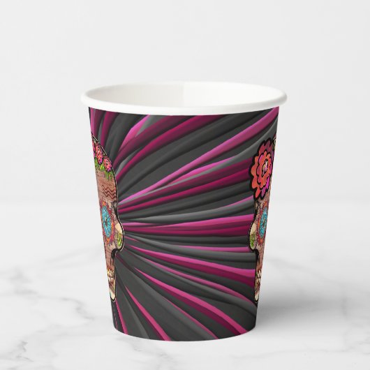 彫られた木製のルック砂糖スカルとフローラクラウン 紙コップ (左)