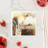 彫り素朴木&ストリングライツカントリーウェディング スタンダードカクテルナプキン (インサイチュ)