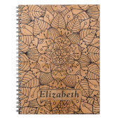 彫パーソナライズされた刻された木材フローラ曼荼羅 ノートブック (正面)