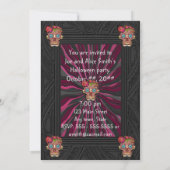 彫刻された木の様なスカルに花の冠 招待状 (裏面)