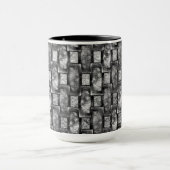 彫刻と染色された灰色の長方形のプレート マグカップ (中央)