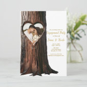 彫刻ハートツリースタンプフォト素朴婚約 招待状 (スタンド正面)