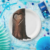 彫刻ハートツリーハート 農村風 ミニマル ウェディング ペーパープレート (パーティー)