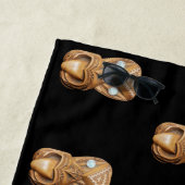 彫刻マオリティキ顔サンダーコーブ  ビーチタオル (インサイチュ)