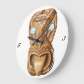 彫刻マオリティキ顔サンダーコーブ ラージ壁時計 (傾斜)