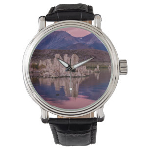 影の中の壮大なモノの湖 腕時計