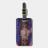 影の中の壮観なモノレーク ラゲッジタグ (正面縦)