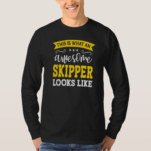 役職をスキップした従業員おもしろい職種 Tシャツ (正面)