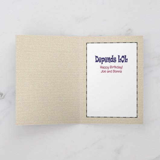 彼おもしろいの老齢期のためのスナーキー誕生日 カード (内部)