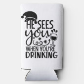 彼があなたは飲むと君の姿を見る | Santa Mous スリム缶クーラー (裏面)