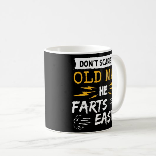 彼がすぐに口を閉ざす老人を怖がらせるな コーヒーマグカップ (正面右)