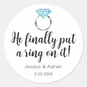 彼がようやくダイヤモンドにリングや輪を付結婚ける ラウンドシール (正面)