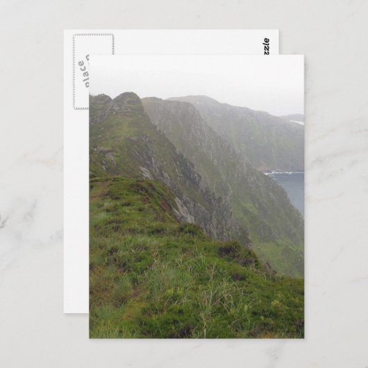 彼がアイルランドでスリーブリーグの崖を滑る ポストカード (正面/裏面)