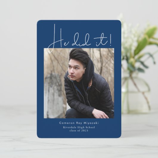 彼が卒業写真モダンを撮った 案内状 (スタンド正面)